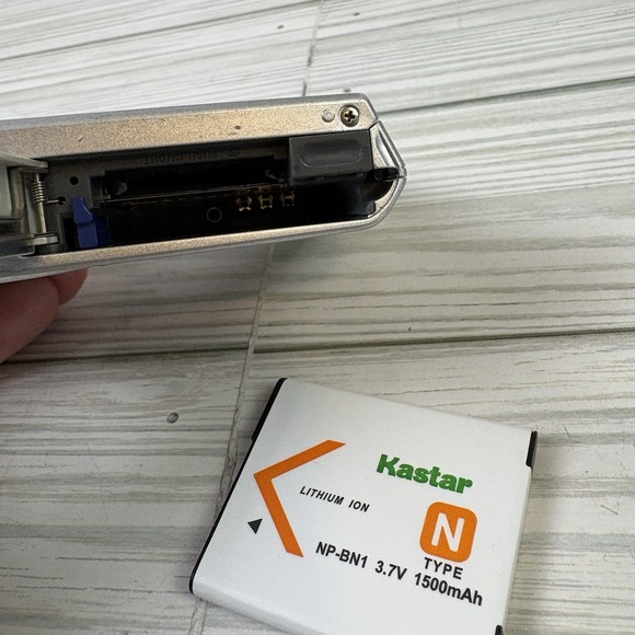 Sony Cyber-shot DSC-W510 12.1MP Digital Camera 4x Optical Zoom Read Description - Picture 8 of 11